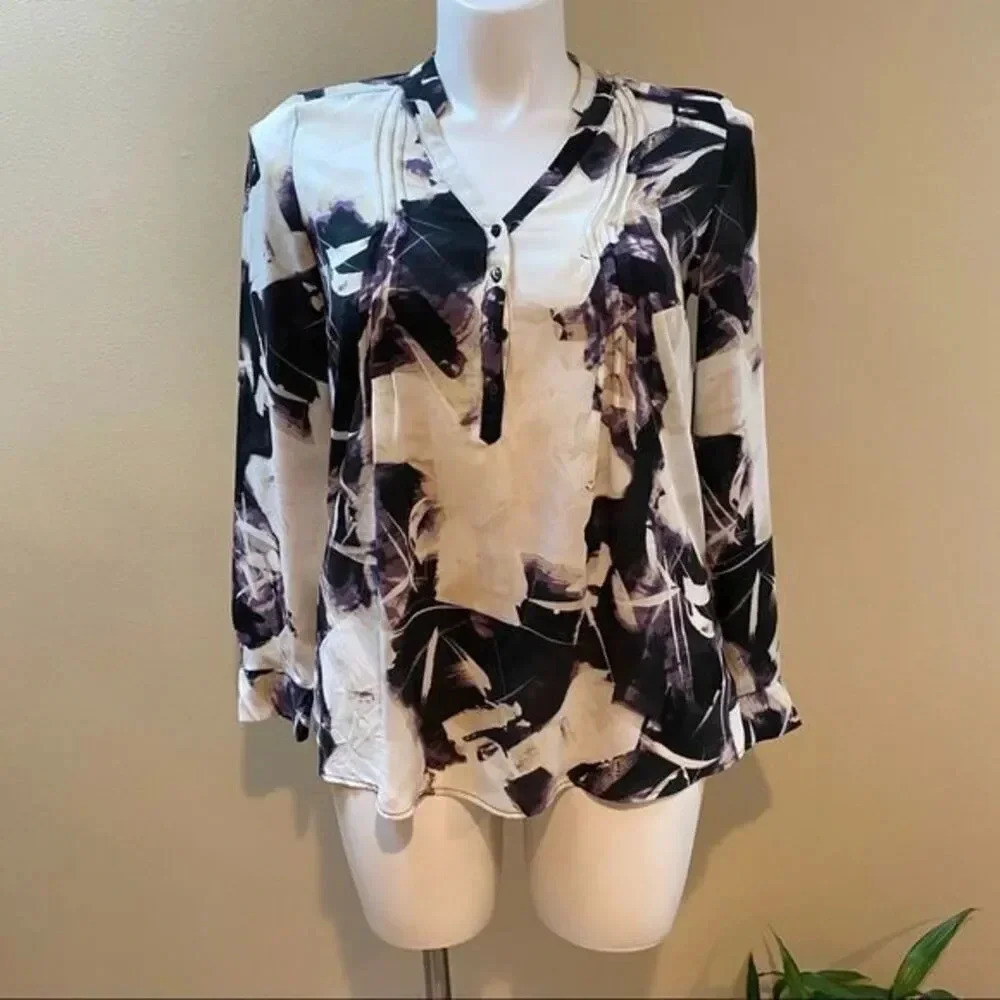 - Vera Wang blouse